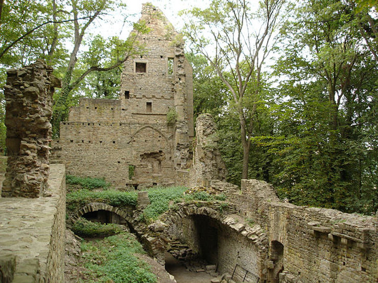 The ruins of the monastery in Disibodenberg (Saharadesertfox/Wikimedia)
